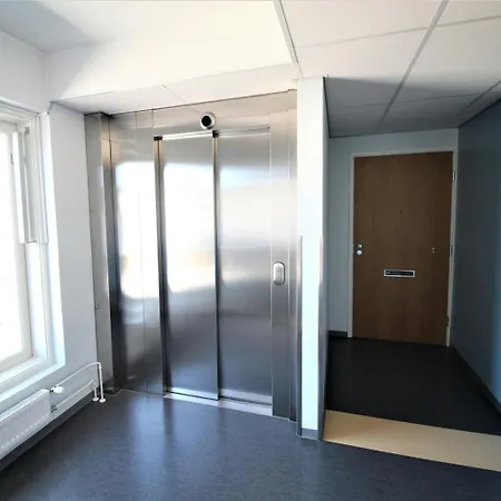 Spacious For 4 With Sauna شقة
